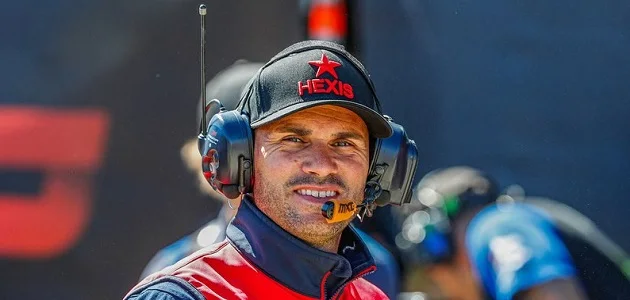 Josse Sallefranque : la signature d'un contrat